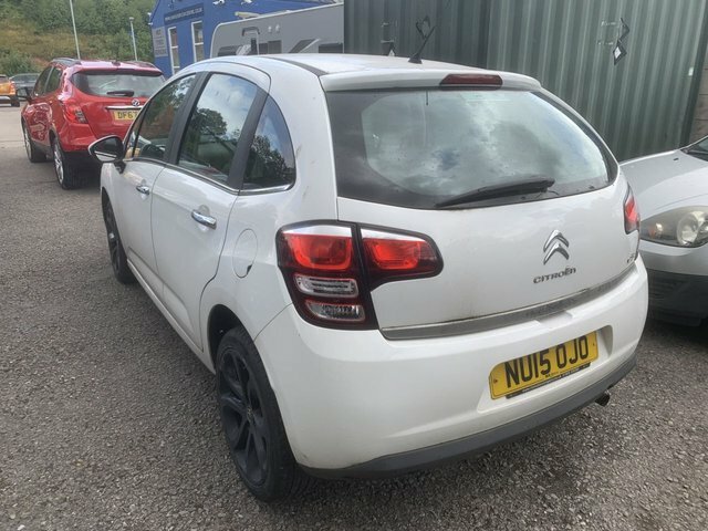 Citroen C3 1.2 Puretech Selection Hatchback NU15OJO White #4
