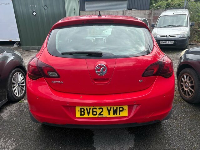 Vauxhall Astra 1.6 16V Sri Hatchback Euro 5 11 BV62YWP Red #5