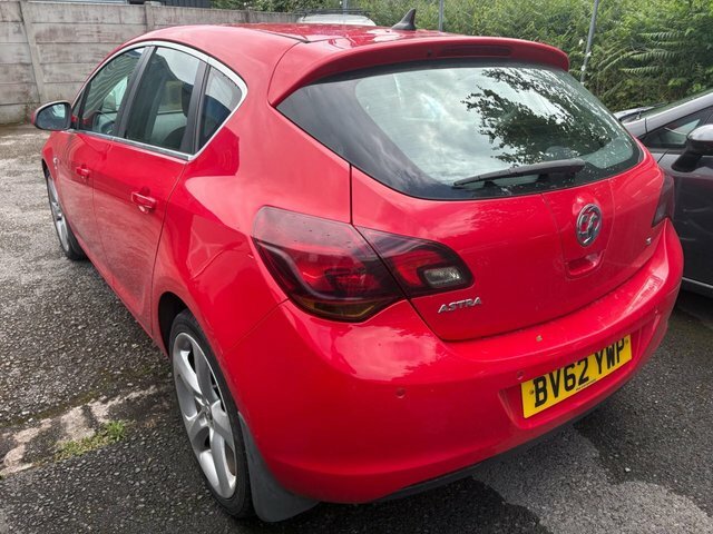 Vauxhall Astra 1.6 16V Sri Hatchback Euro 5 11 BV62YWP Red #4