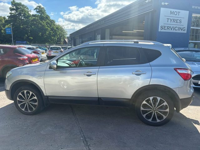 Nissan Qashqai 1.6 Acenta 117 Bhp White #4