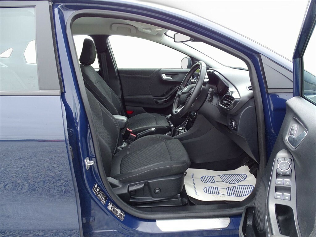 Ford Puma 1.0T Ecoboost Mhev Titanium Euro 6 Ss Blue