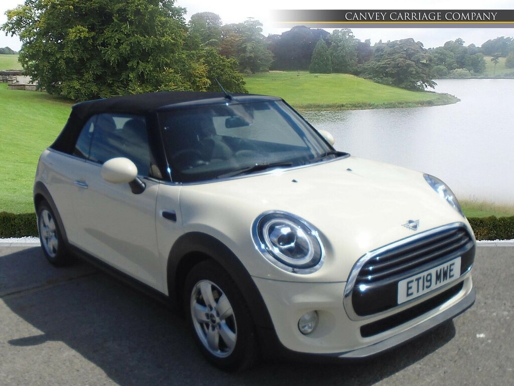 Mini Convertible 1.5 Cooper Classic Euro 6 Ss White