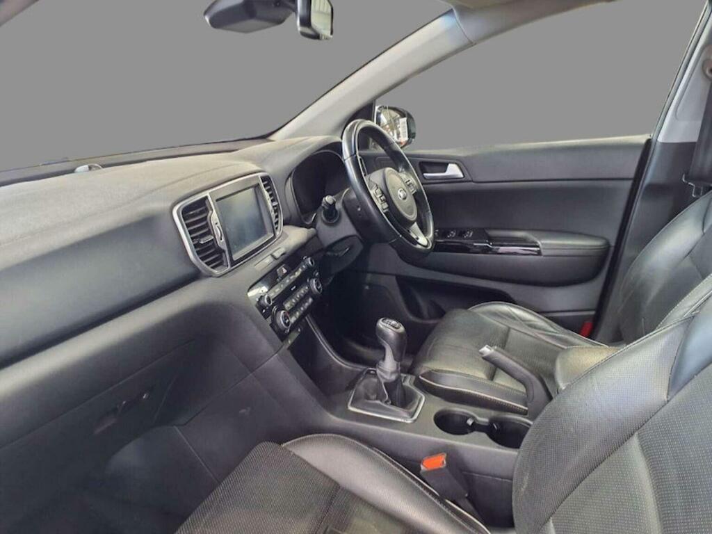 Kia Sportage 1.7 Crdi 3 Euro 6 Ss BG17XMS White #5