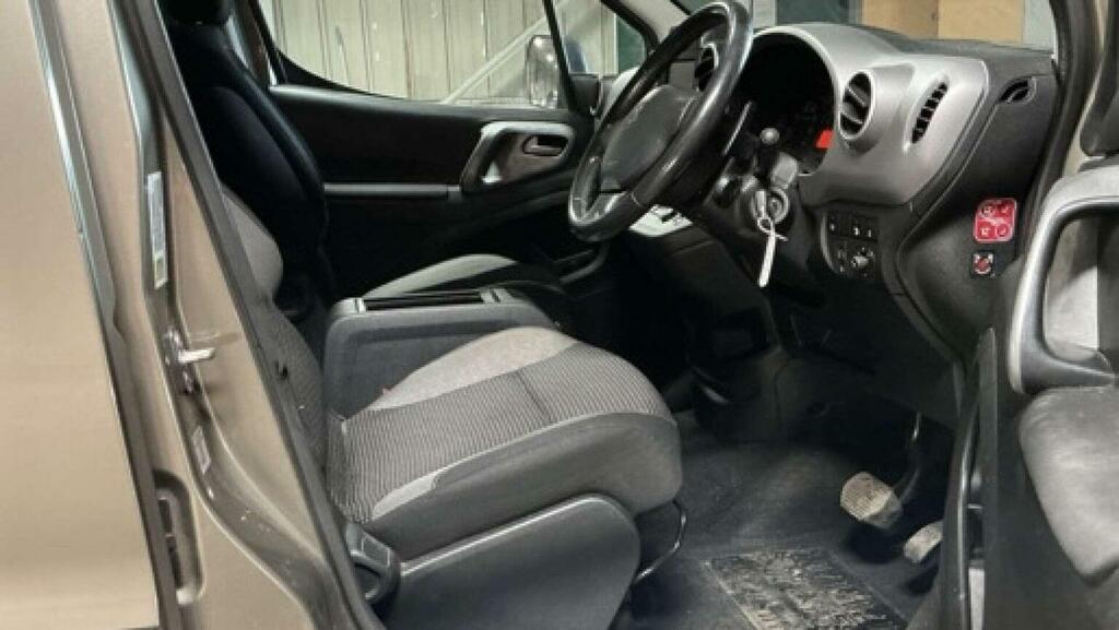 Peugeot Partner Tepee Mpv Silver #7