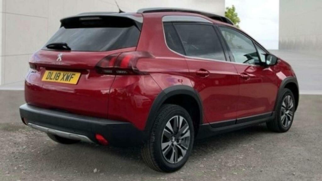 Peugeot 2008 1.2 Puretech Allure Euro 6 Red #4
