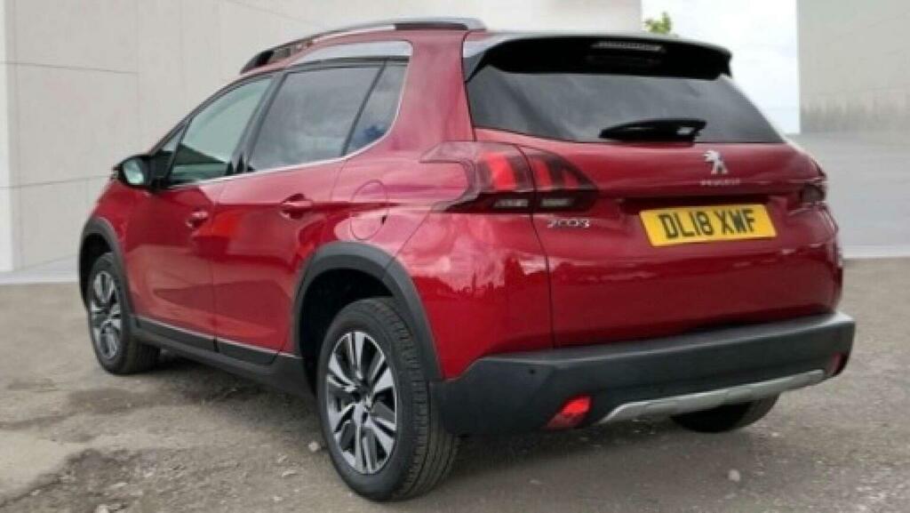 Peugeot 2008 1.2 Puretech Allure Euro 6 Red #2