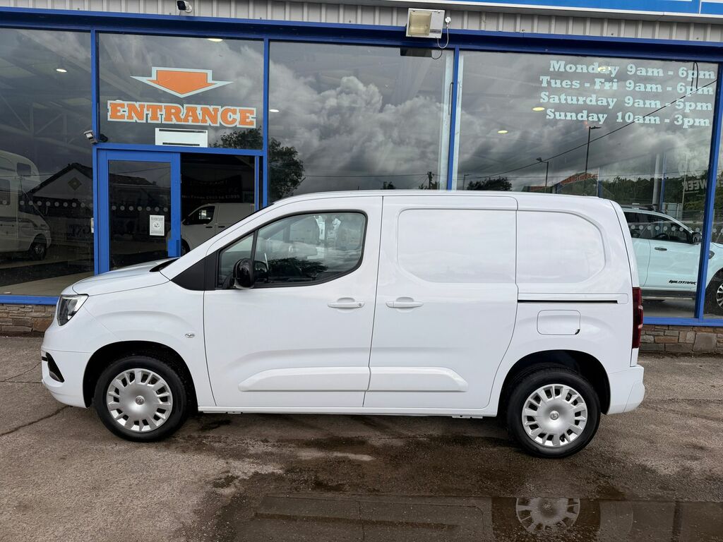 Vauxhall Combo 1.5 Turbo D 2300 Pro Panel Van L DP23TKJ White #3