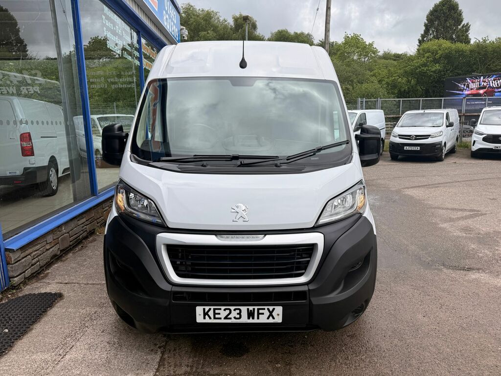 Peugeot Boxer 2.2 Bluehdi 335 Professional Premium Panel Van 5 KE23WFX White #2