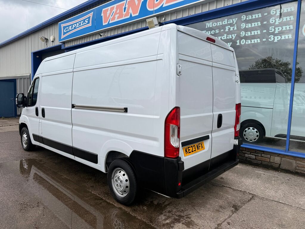 Peugeot Boxer 2.2 Bluehdi 335 Professional Premium Panel Van 5 KE23WFX White #4