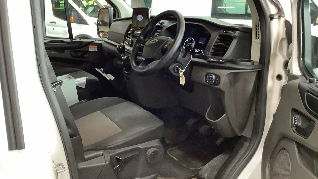 Ford Transit Custom 2.0 320 Ecoblue Leader Panel Van YG22PKO White #5