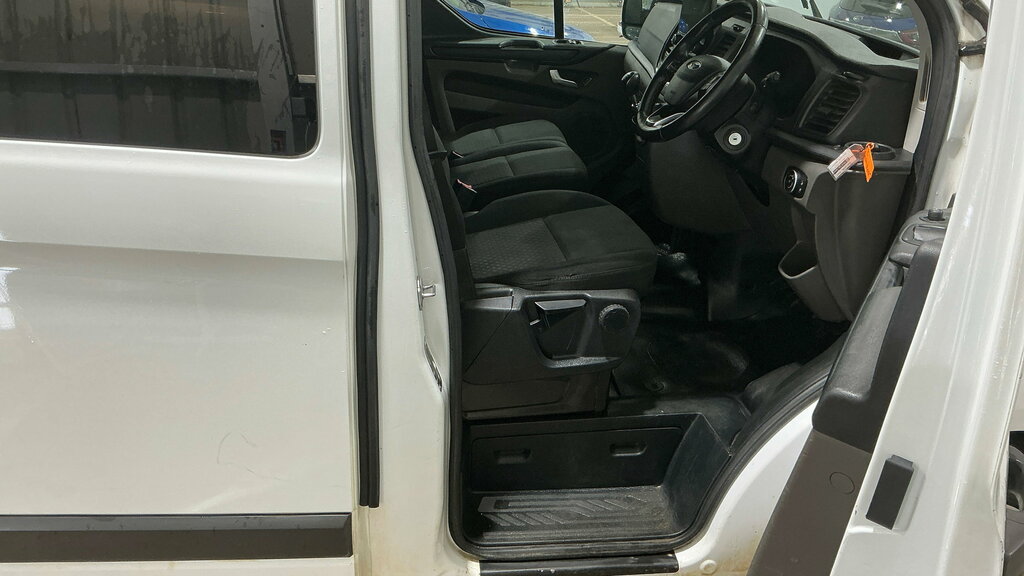Ford Transit Custom 2.0 320 Ecoblue Trend Double Cab 9 Seater Dies WP21UBV White #5