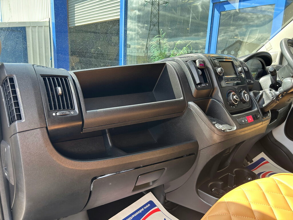 Citroen Relay 2.0 Bluehdi 35 Extra White #21