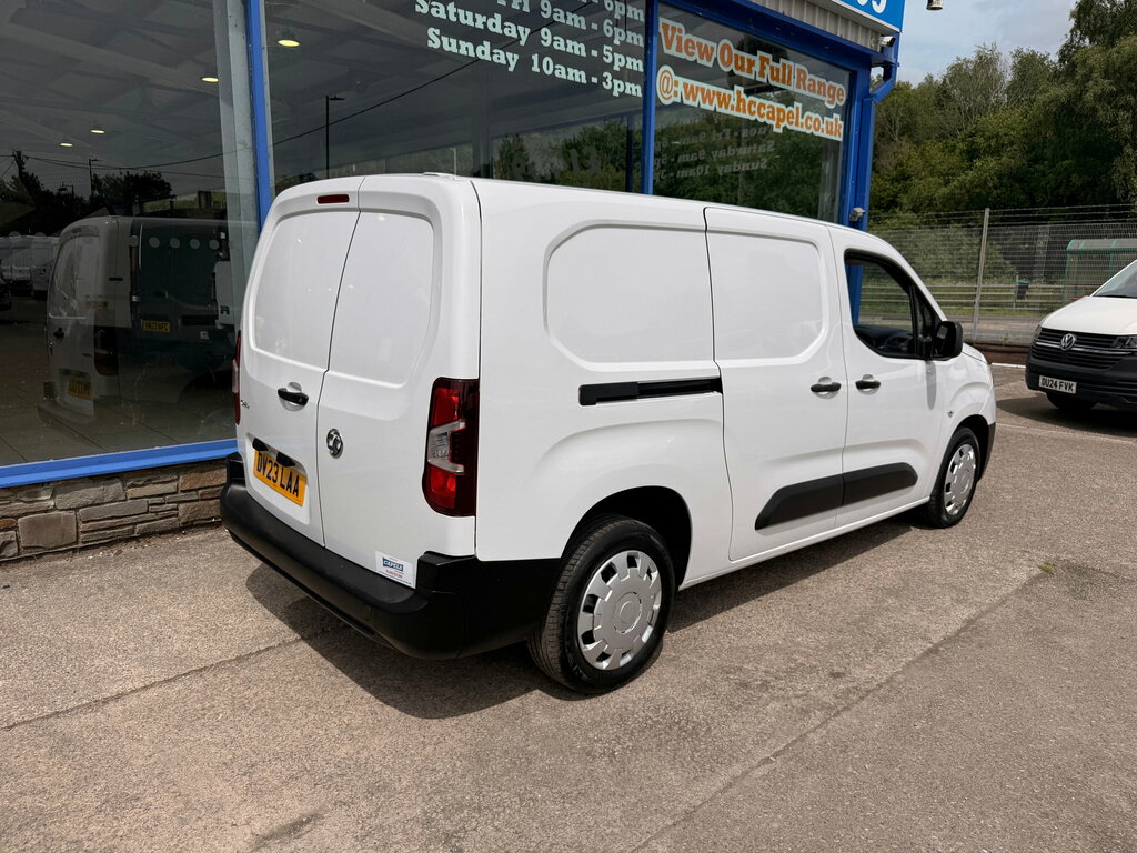 Vauxhall Combo 1.5 Turbo D 2300 Prime Panel Van 6Dr White #6