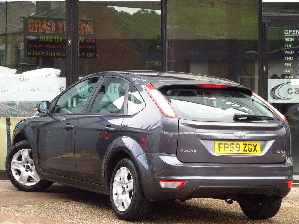 Ford Focus 1.8 Style  #3