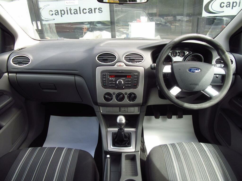 Ford Focus 1.8 Style  #4