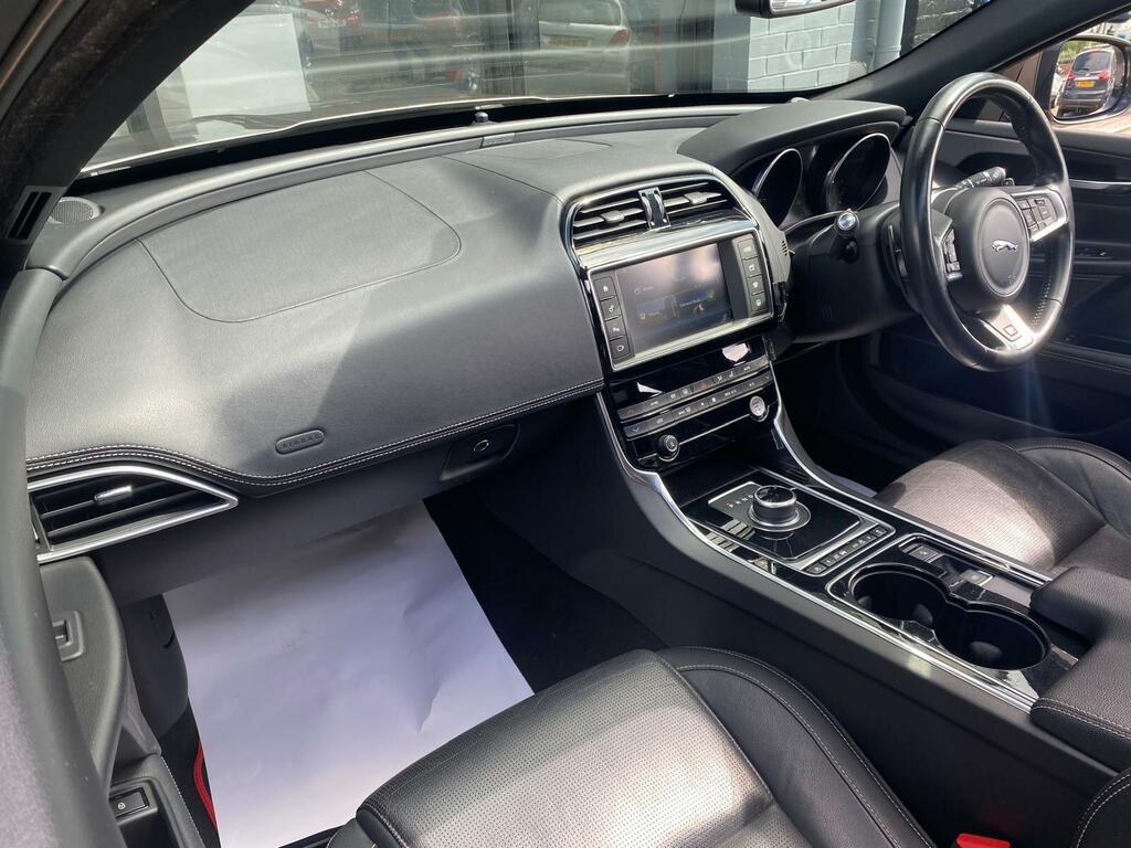 Jaguar XE 2.0D R-sport Awd Euro 6 Ss OE66XZN #5
