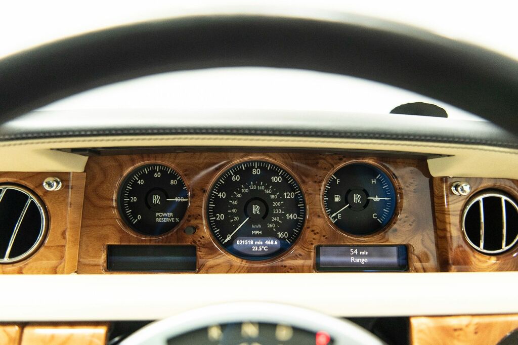 Rolls-Royce Phantom V12 Silver #40