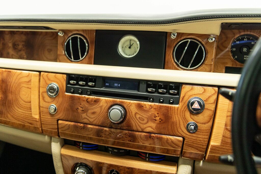 Rolls-Royce Phantom V12 Silver #34