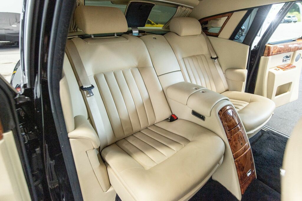Rolls-Royce Phantom V12 Silver #21