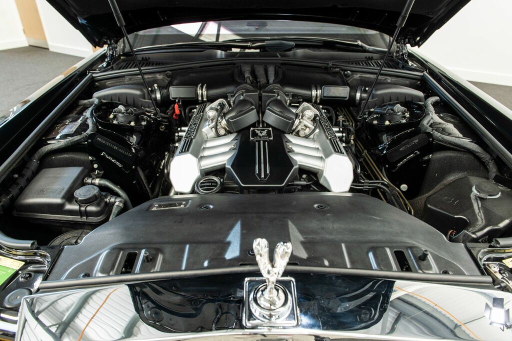 Rolls-Royce Phantom V12 Silver #45