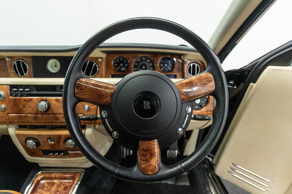 Rolls-Royce Phantom V12 Silver #11