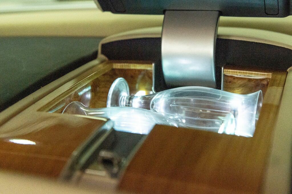 Rolls-Royce Phantom V12 Silver #23