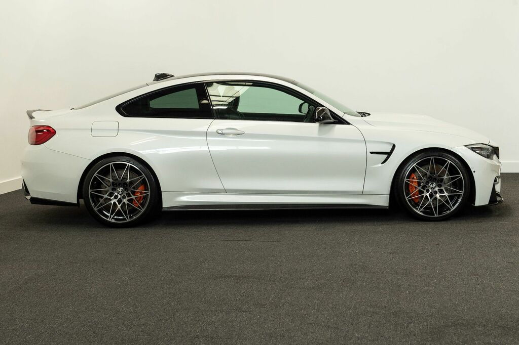 BMW M4 Coupe GK19YAV White #2
