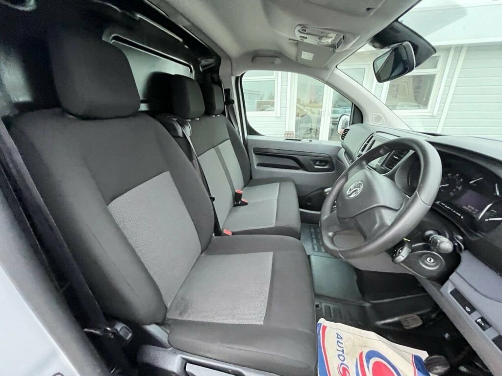 Peugeot Expert 1.5L Professional Premium 6Dr BT23YMR White #6