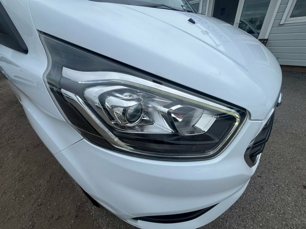 Ford Transit Custom 2L Limited CA22ZVC White #4