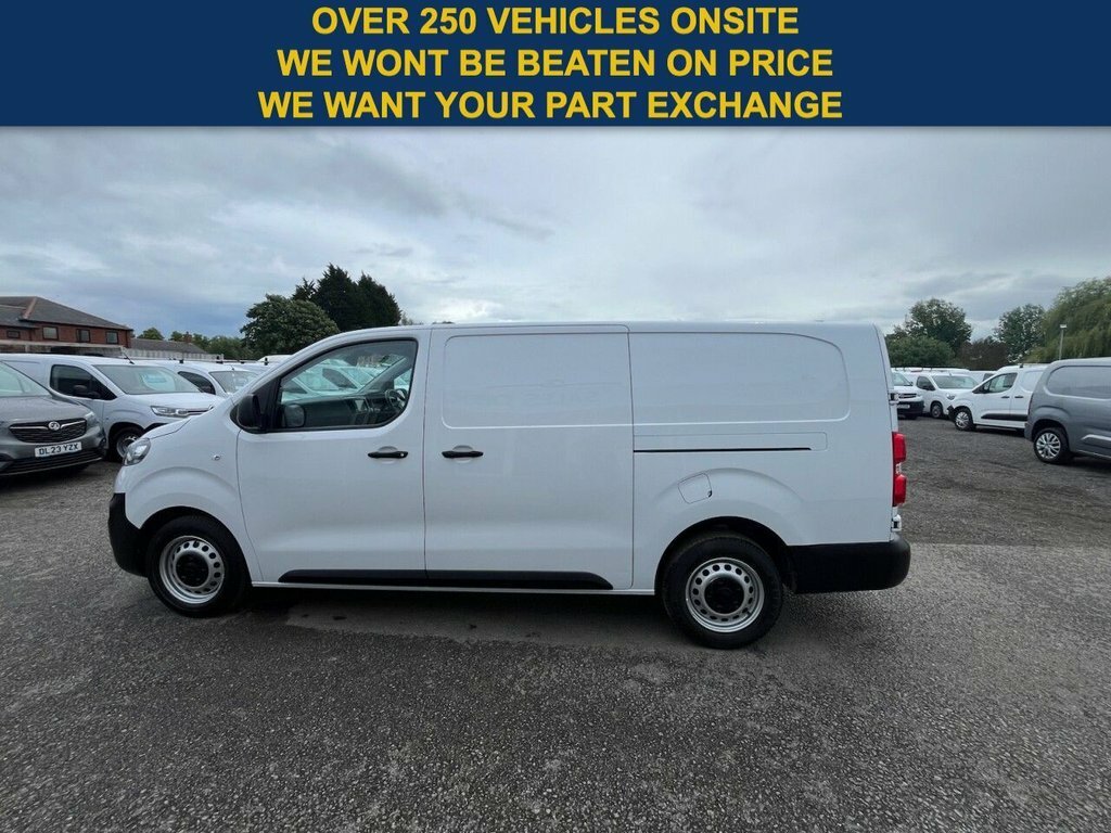 Vauxhall Vivaro 1.5L Prime 6Dr DL23YNN White #3