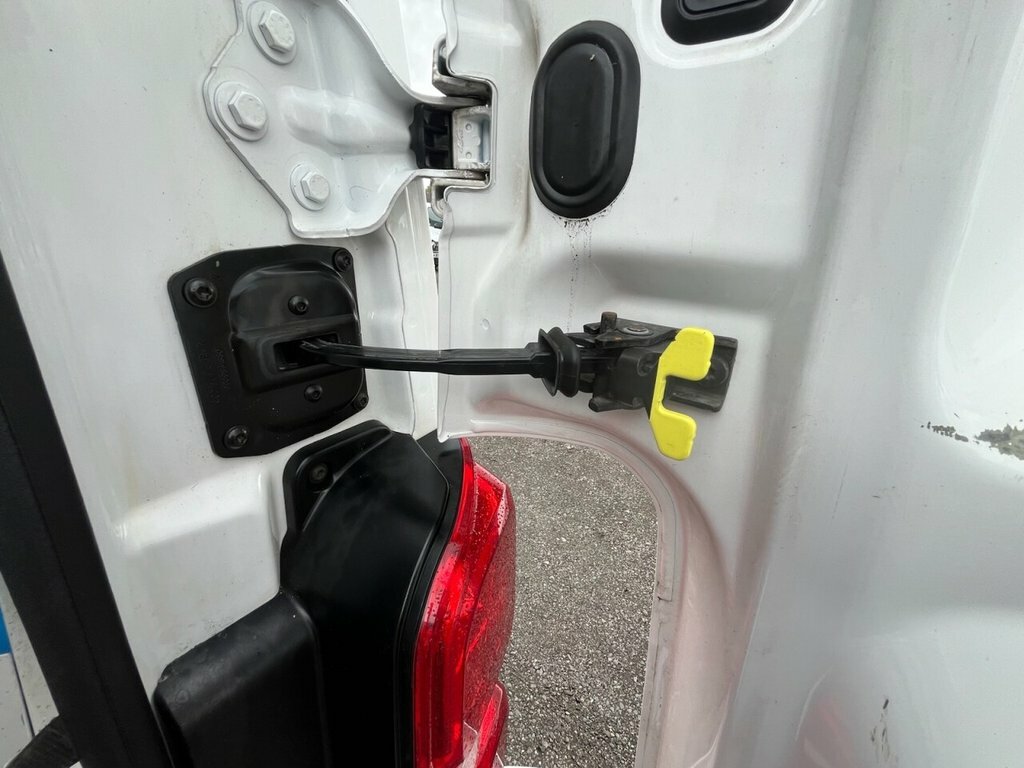 Vauxhall Vivaro 1.5L Edition FL69XJY White #3