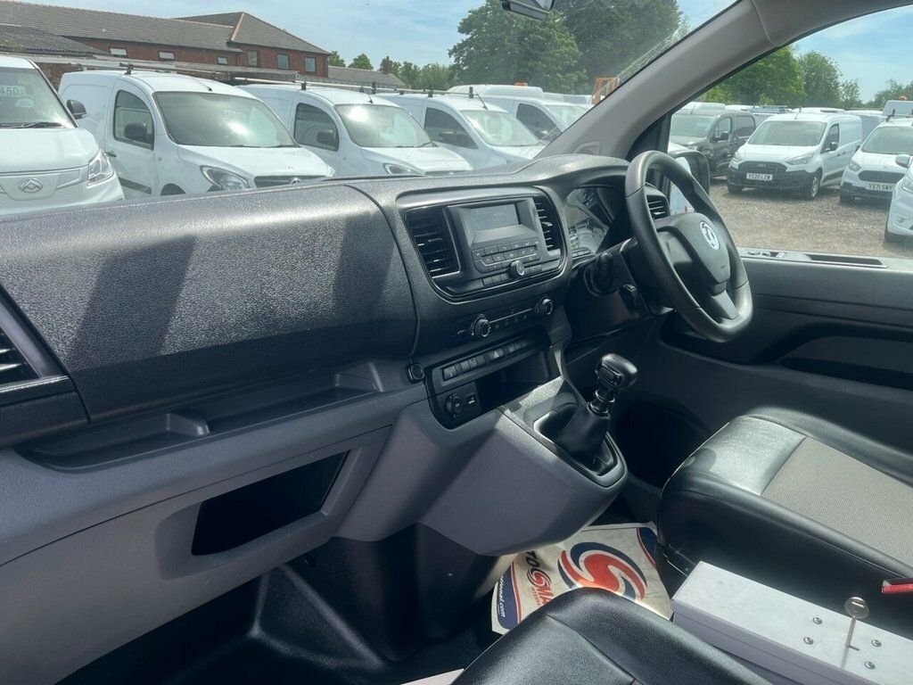 Vauxhall Vivaro 1.5L Edition FL69XFF White #6
