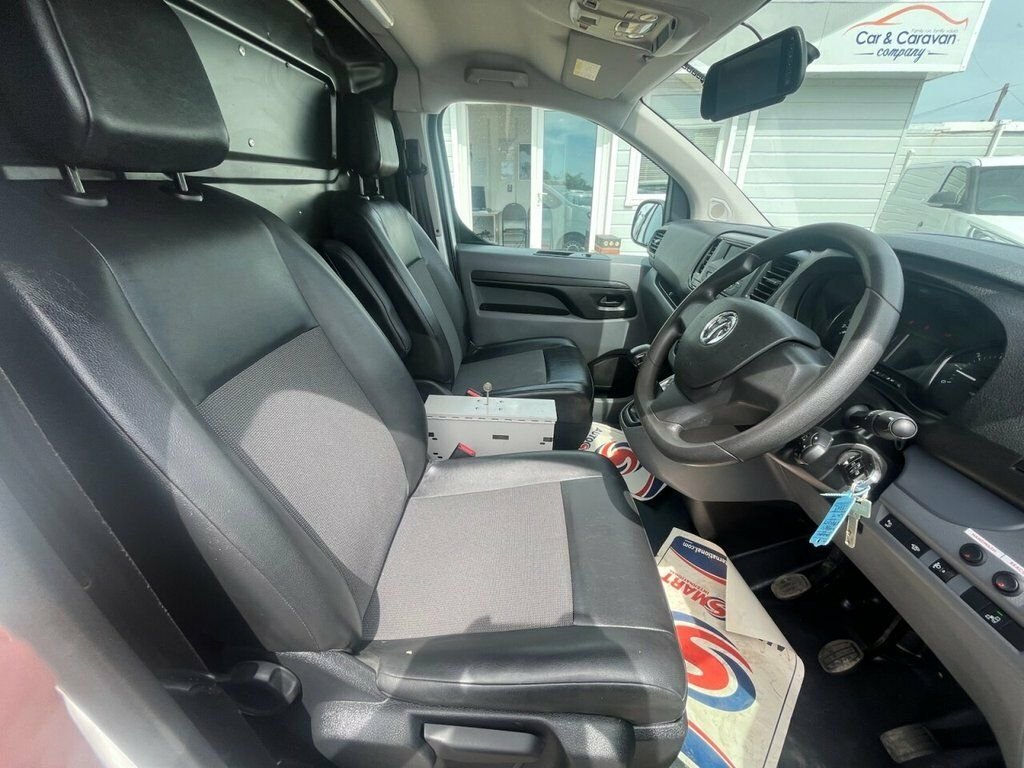 Vauxhall Vivaro 1.5L Edition FL69XFF White #3