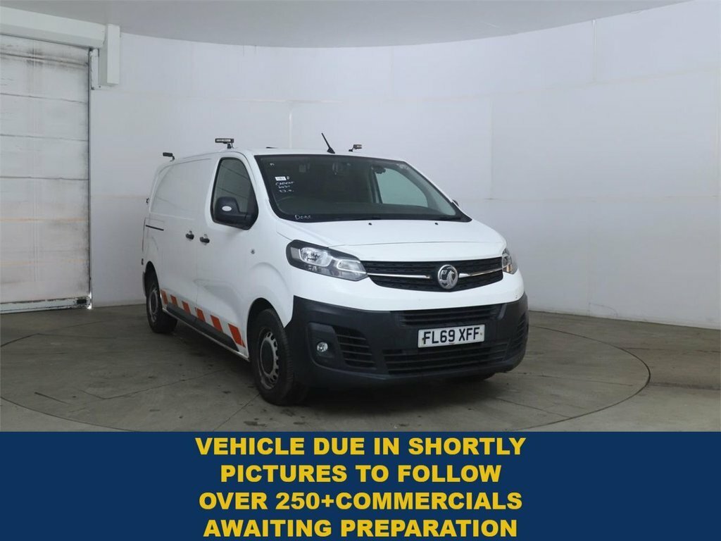 Vauxhall Vivaro 1.5L Edition White