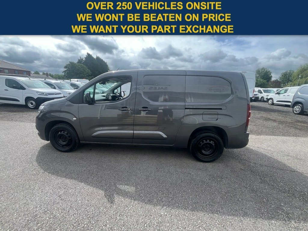 Vauxhall Combo 1.5L Pro 6Dr Grey #2