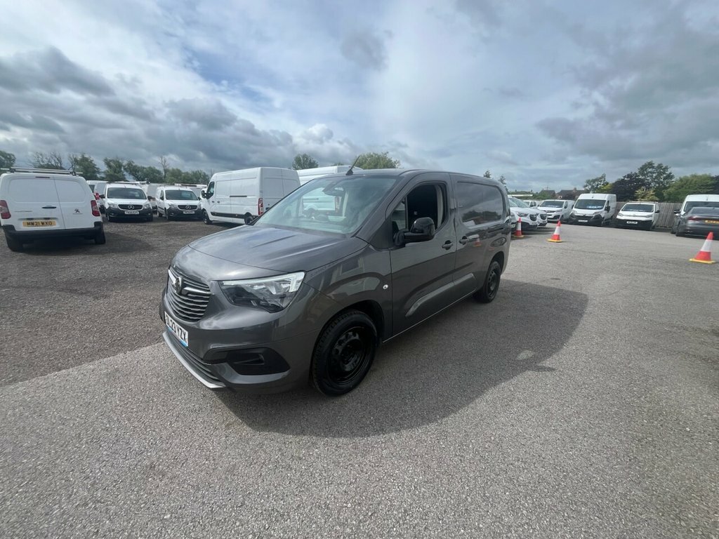 Vauxhall Combo 1.5L Pro 6Dr Grey #3