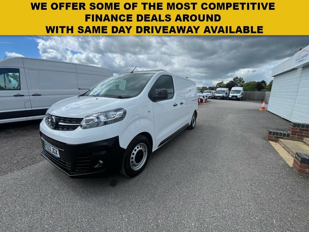 Vauxhall Vivaro Mpv White