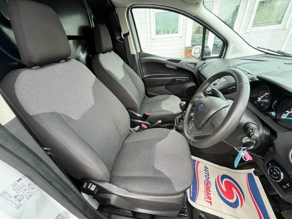 Ford Transit Courier Mpv White #6