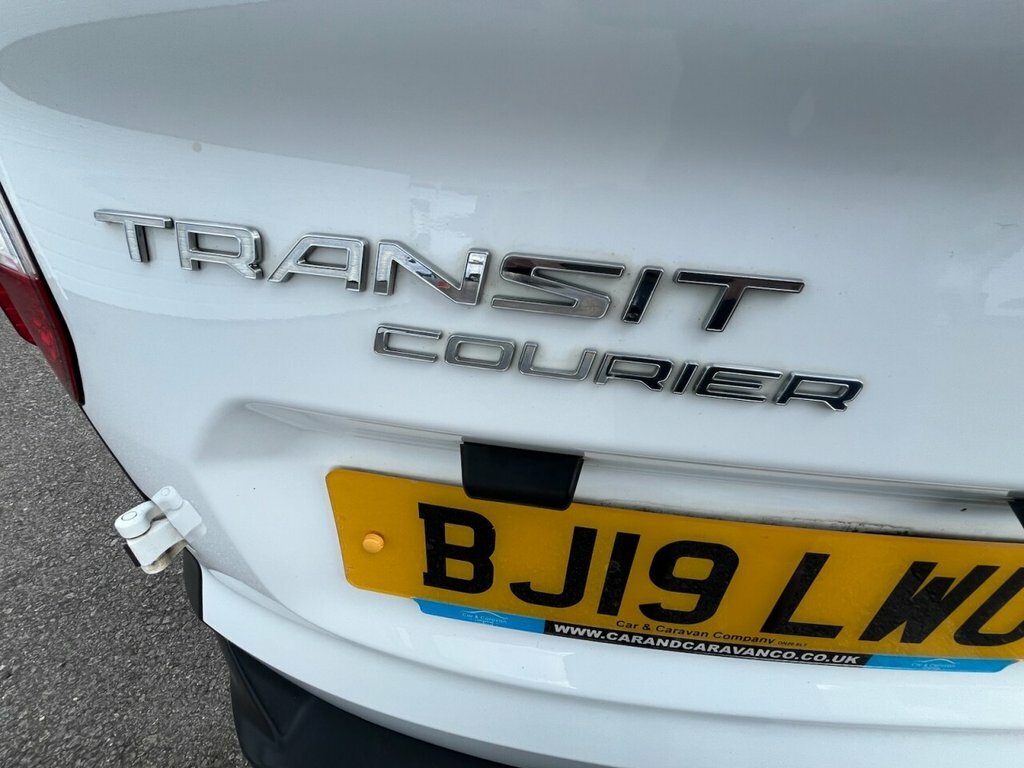 Ford Transit Courier Mpv White #6