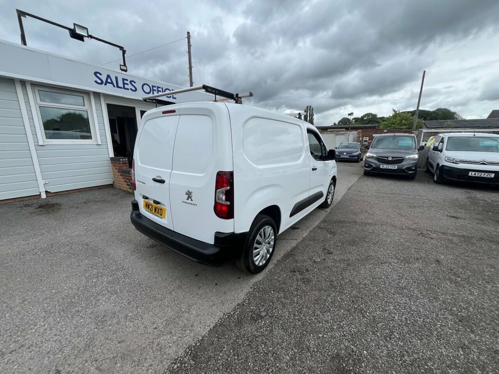 Peugeot Partner 1.5L Professional White #5