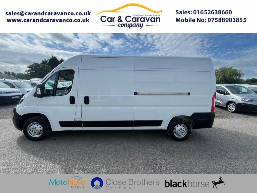 Peugeot Boxer 2.2L Professional Premium White #2