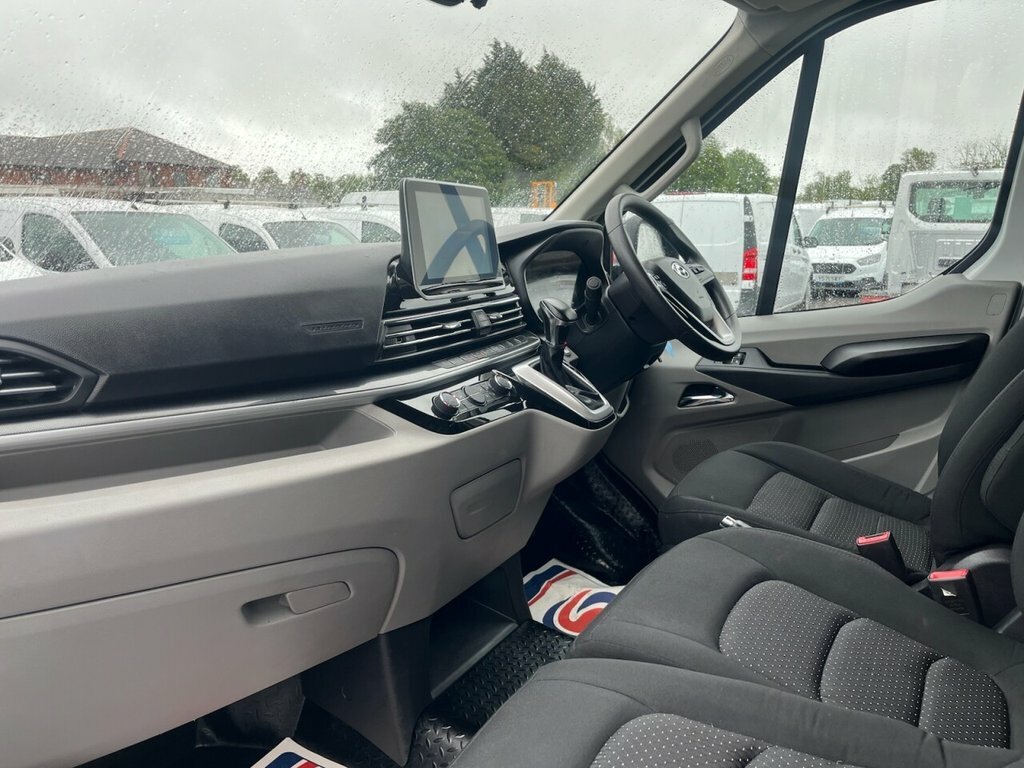 Maxus eDeliver 9 Panel Van White #12