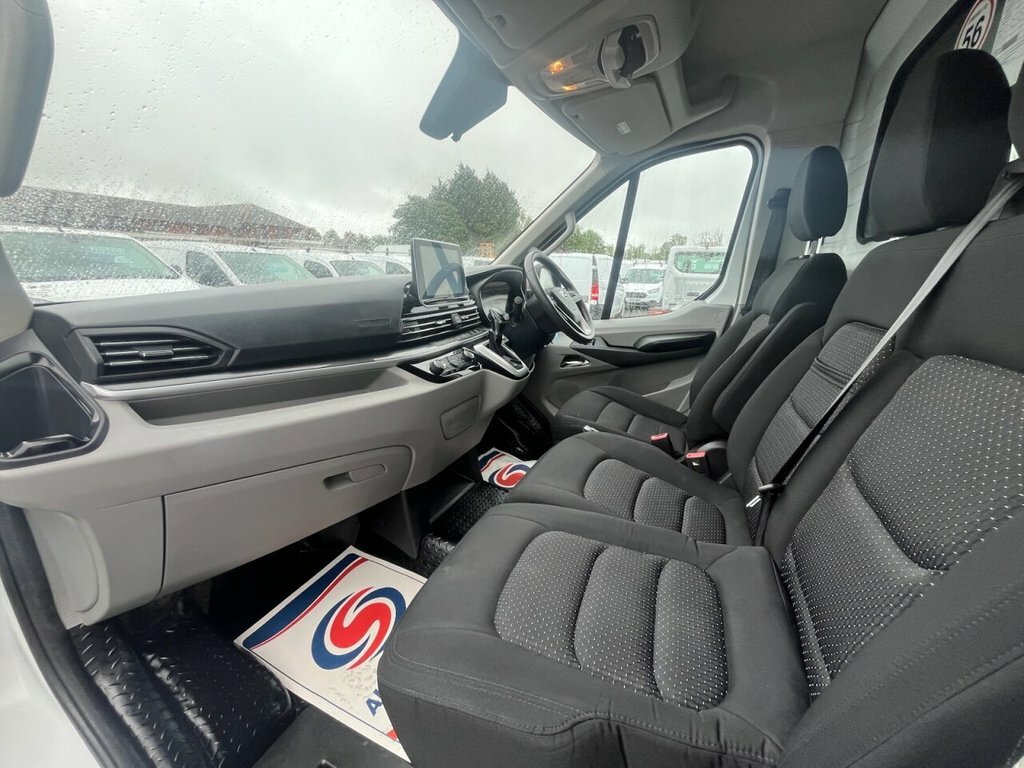 Maxus eDeliver 9 Panel Van White #9