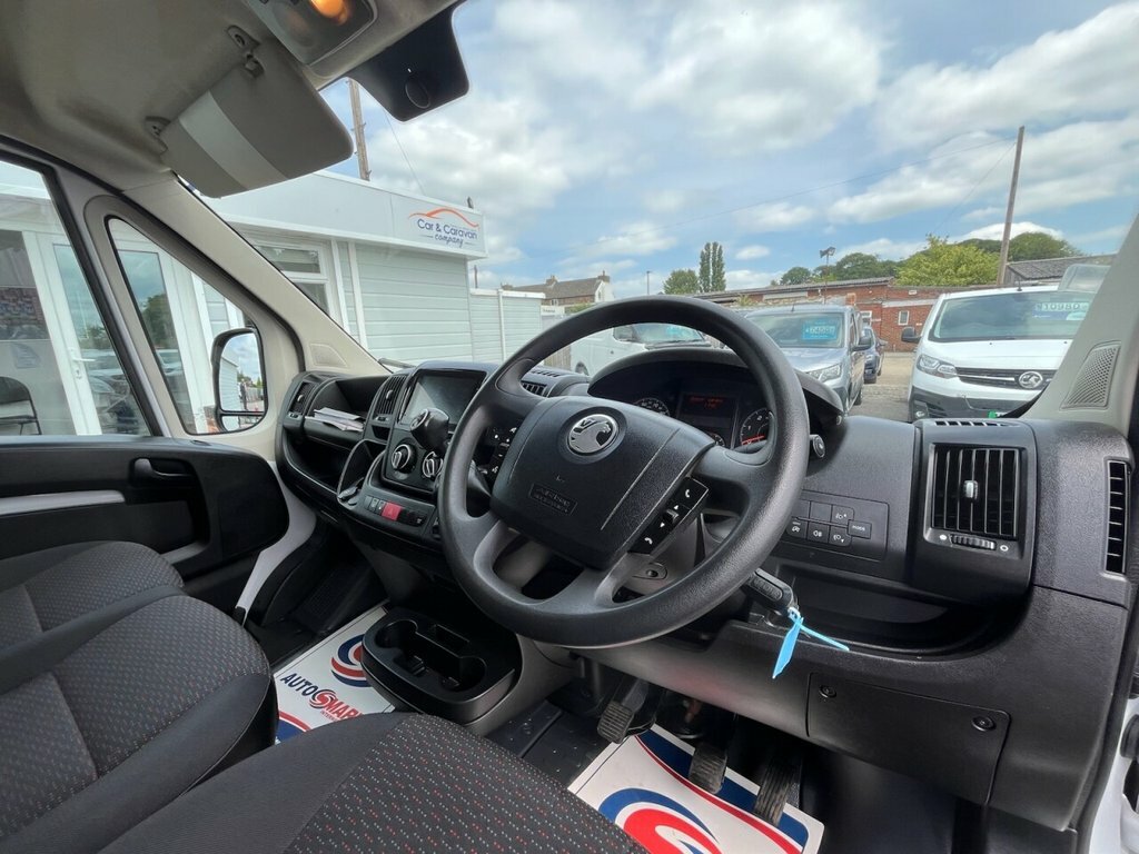 Vauxhall Movano Prime White #41