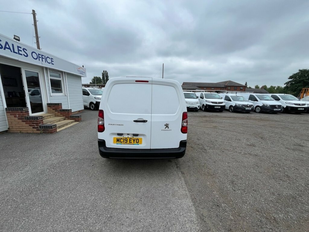 Peugeot Partner 1.6L Grip 6Dr White #5