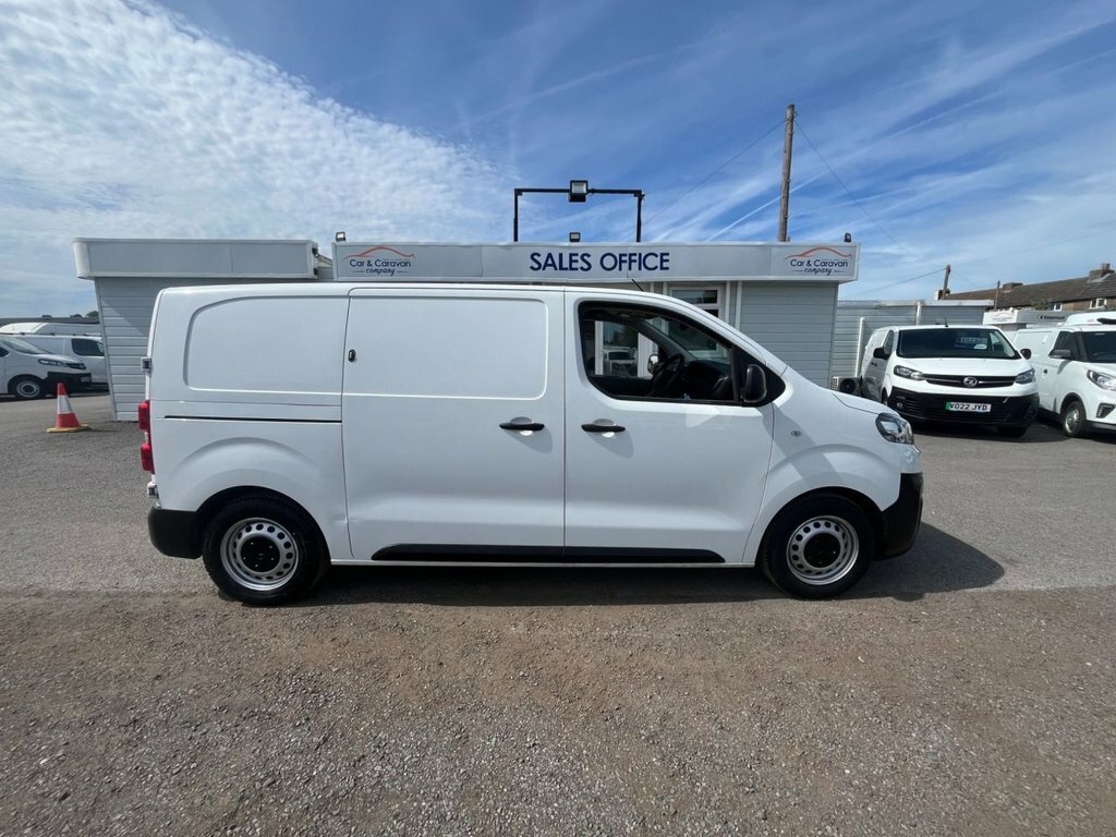 Citroen Dispatch Mpv LB71OLG White #5