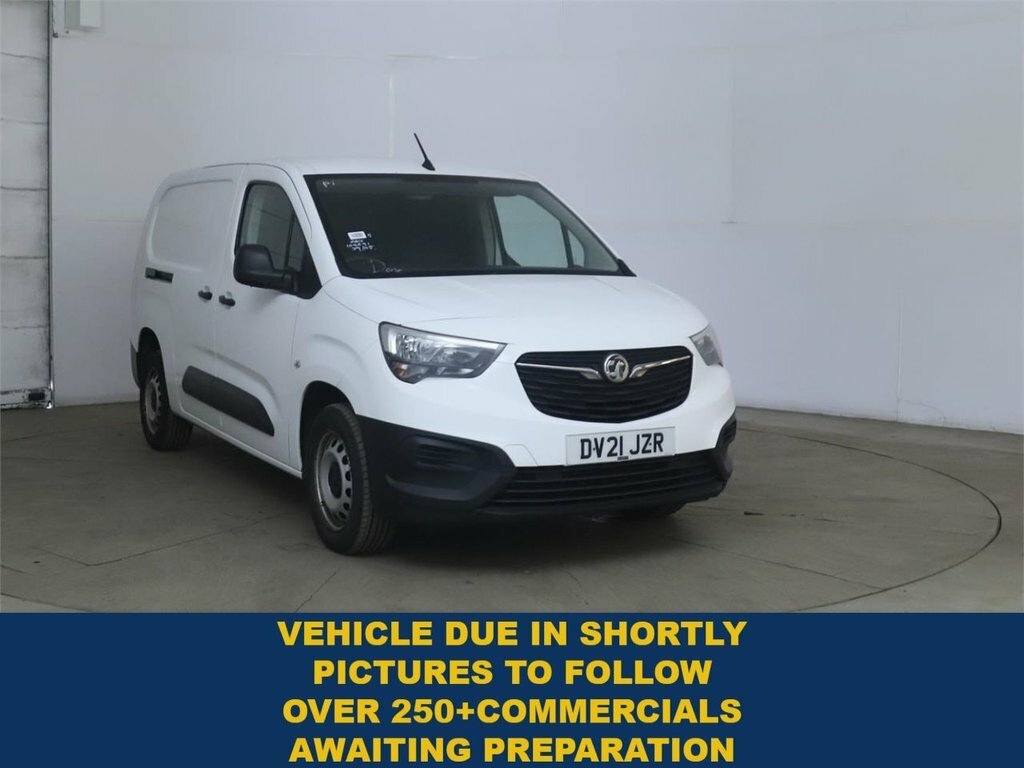 Vauxhall Combo 1.5L Dynamic White