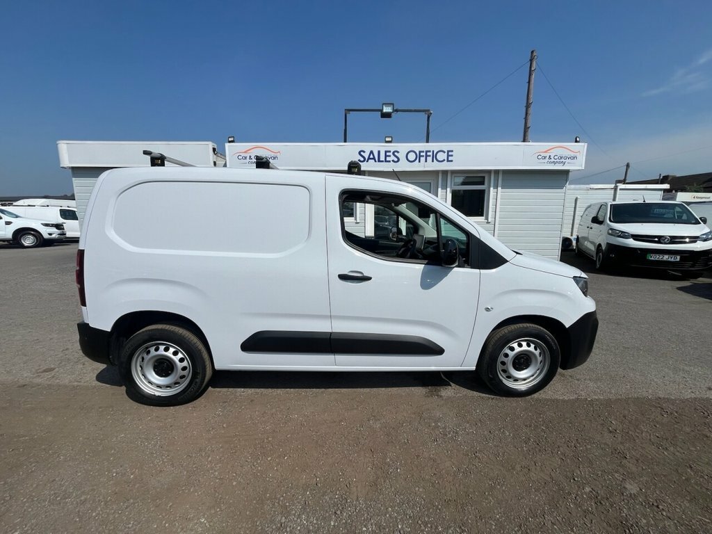 Peugeot Partner 1.5L Professional Premium SA73XRO White #3