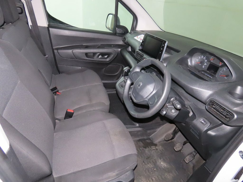 Peugeot Partner 1.5L Professional White #5
