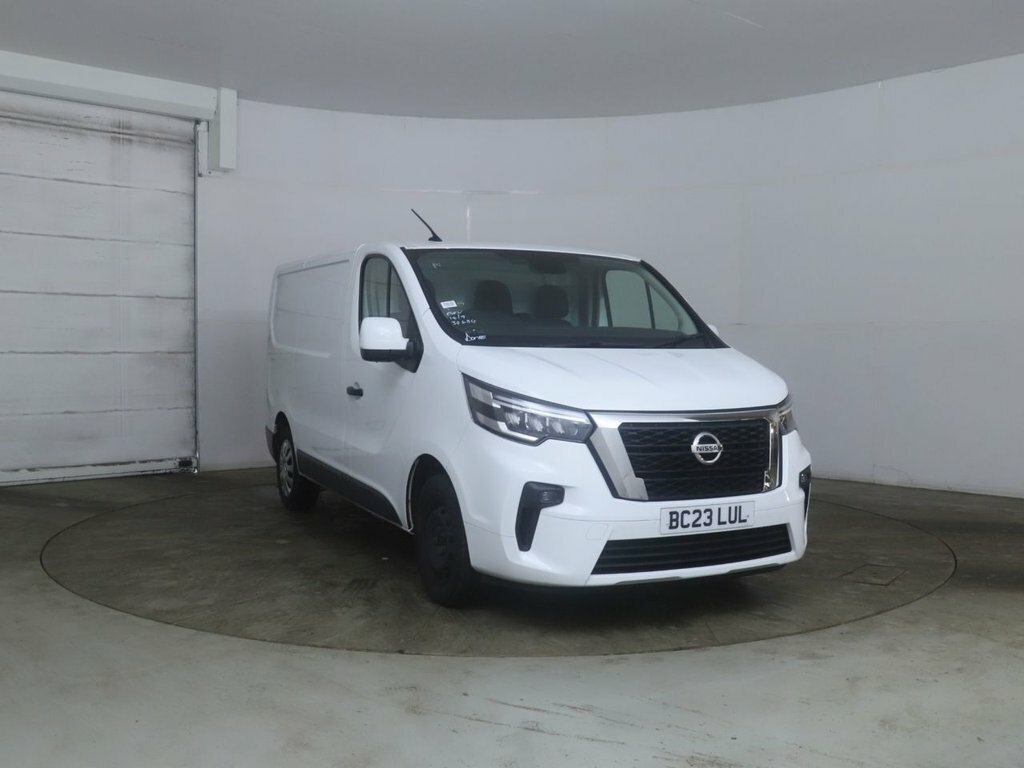 Nissan Primastar Mpv Black #11